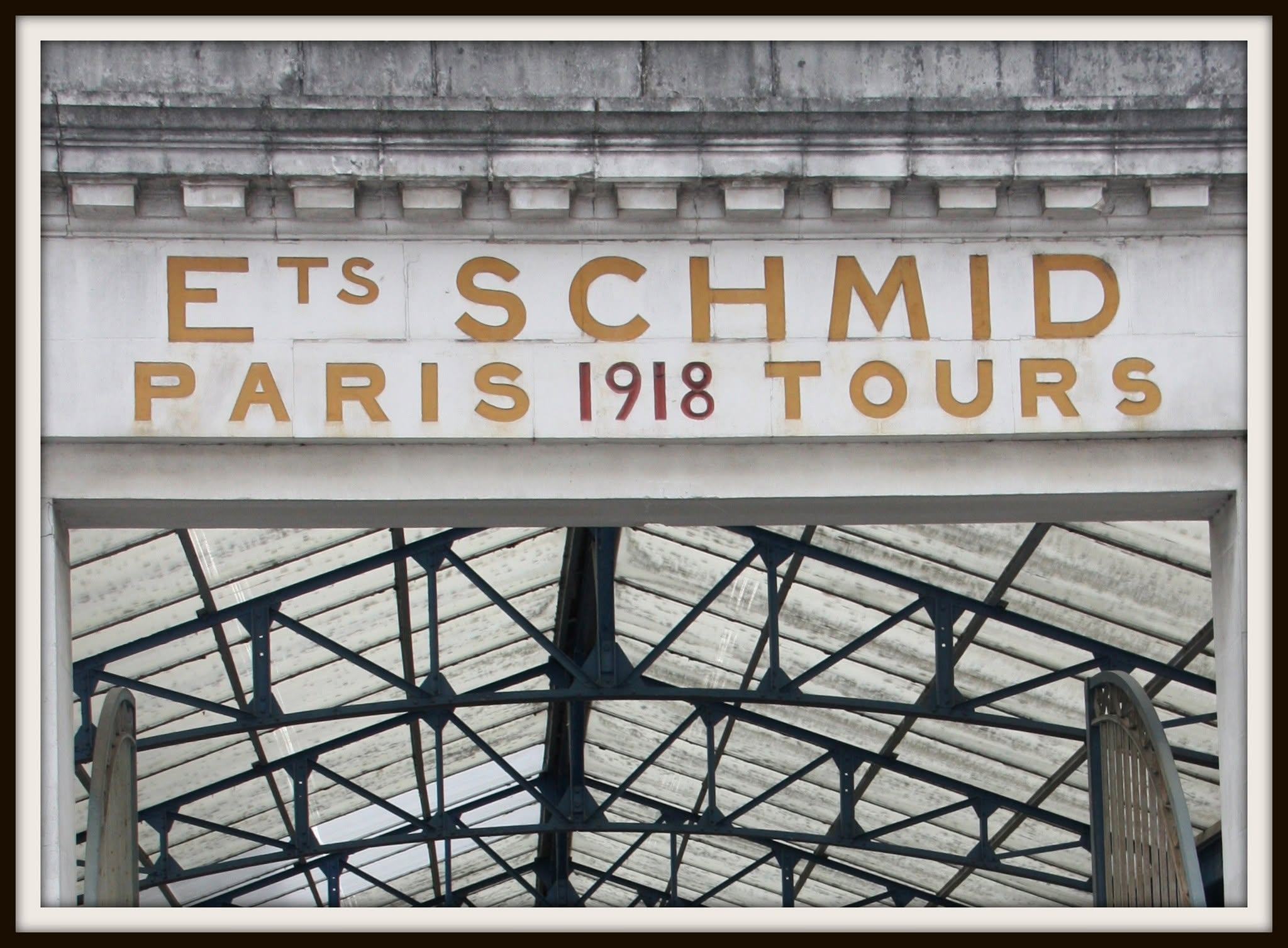 Sans légende
